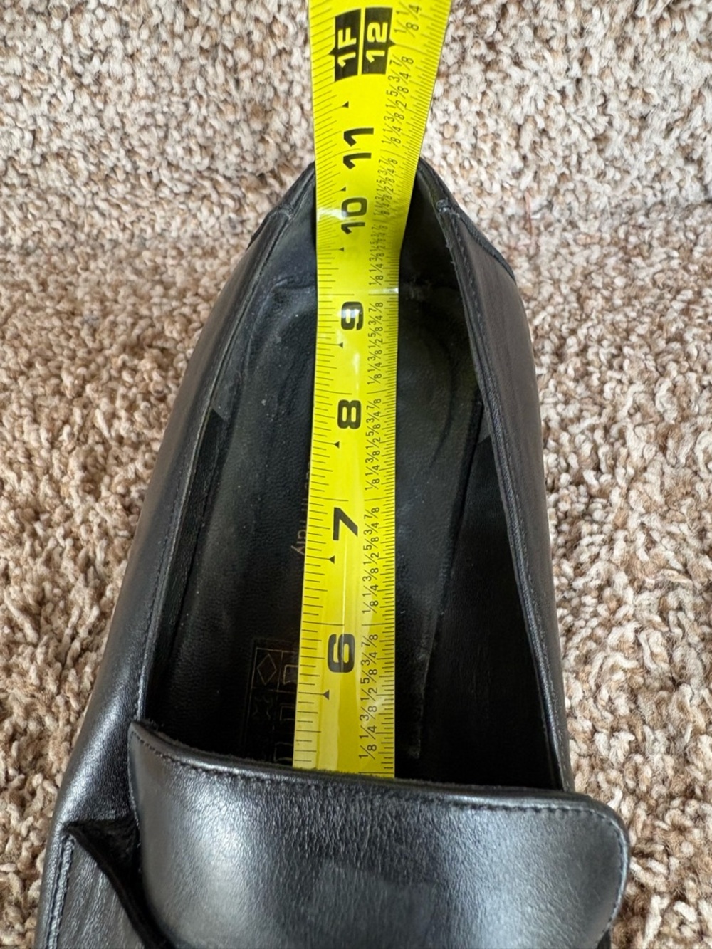 Gucci Black Leather Women's Penny Loafers - Picture 9 of 16